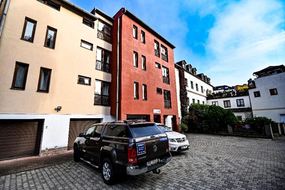 Aparthotel Faust Дечин Екстер'єр фото